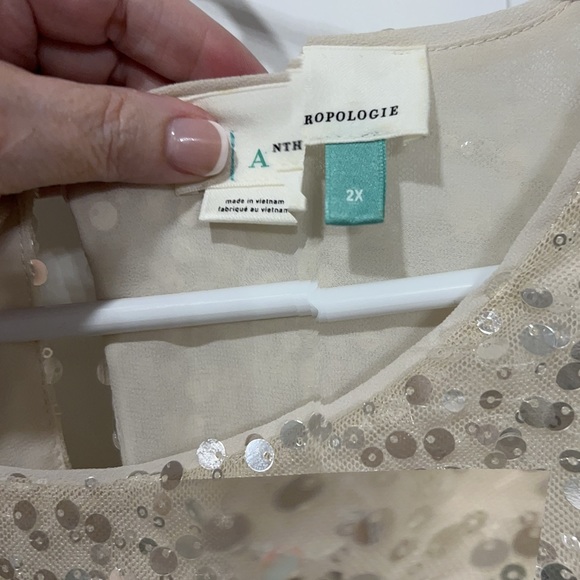 NWOT Sequin Top 2X Anthropologie - fully lined gorgeous top - Picture 2 of 6